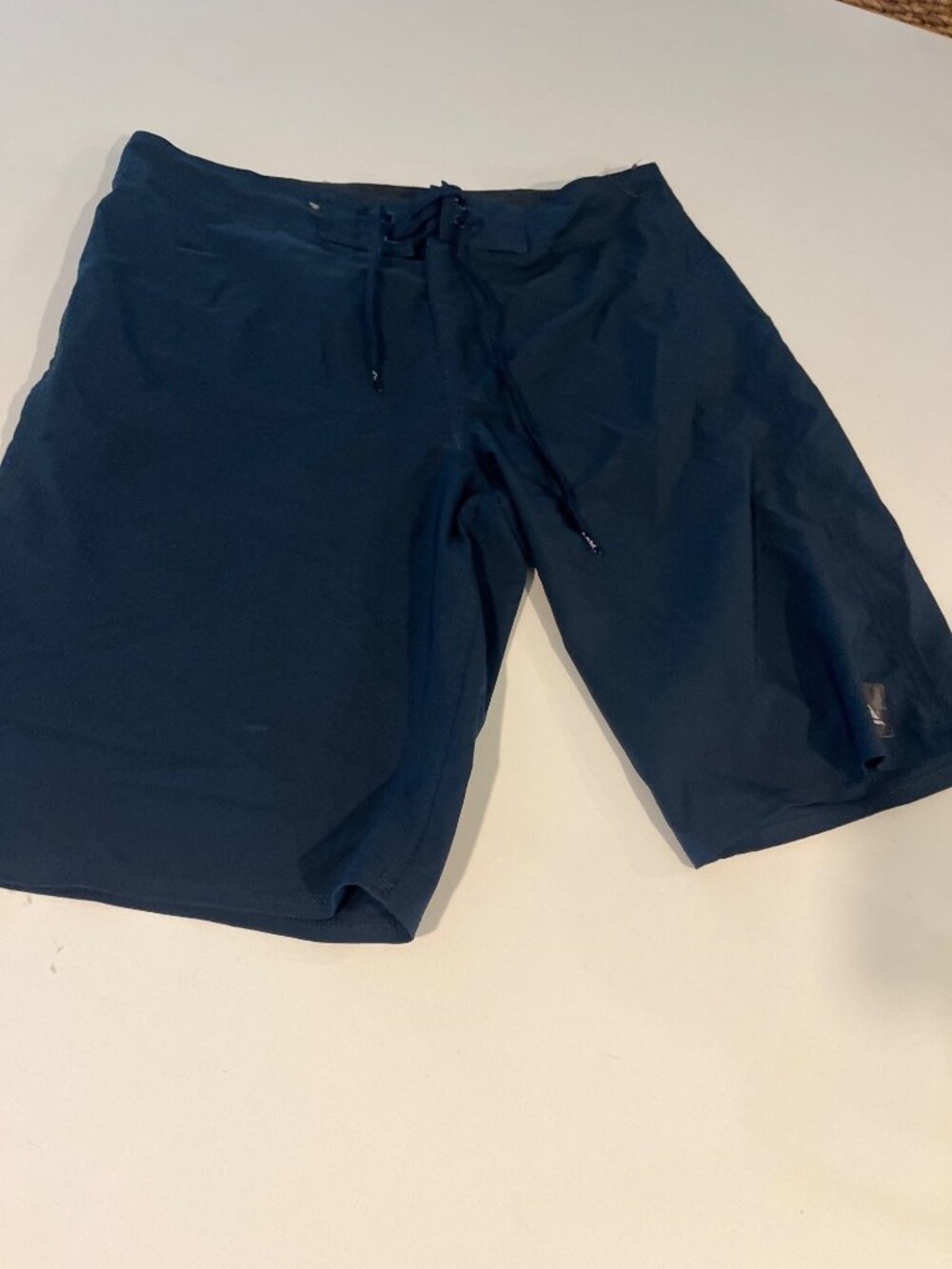Quiksilver Mens Navy Blue Board Shorts With Drawstring Closure & Back Zipper Poc